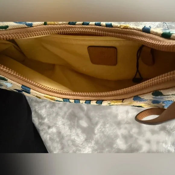 Floral Patterned Hobo Bag - Picture 5 of 5